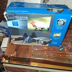 LED LCD IMAGE PROJECTOR