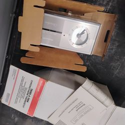 HONEYWELL T8085a1004 Chronotherm  Thermostat