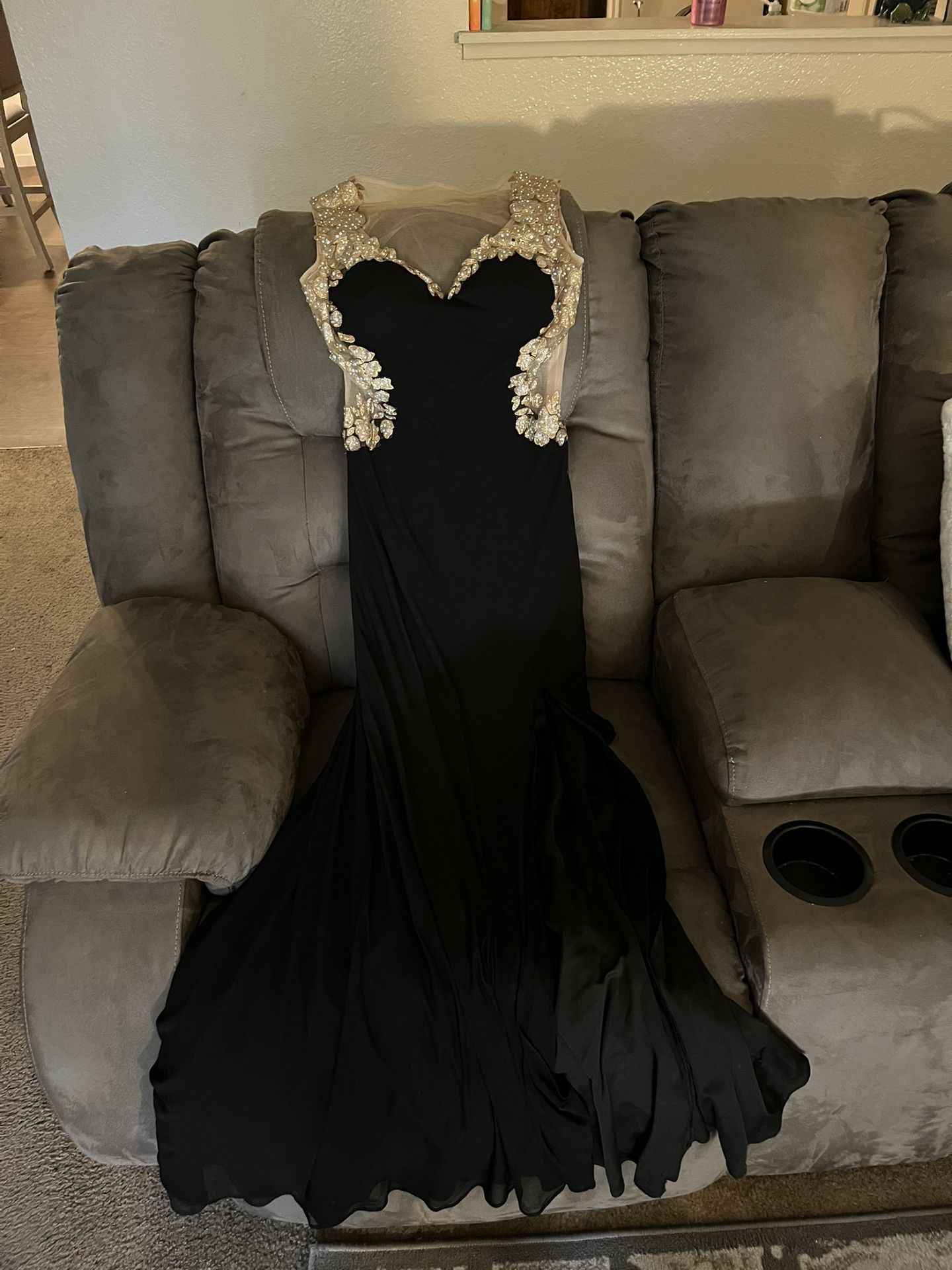 Women’s Dress Size Small