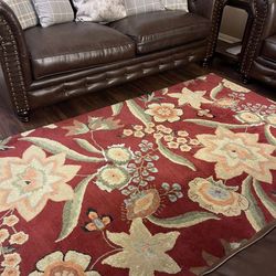 Beautiful floral design wool carpet that will enhance the look of your living room, bedroom, or dining area. Soft, durable, and in great condition.