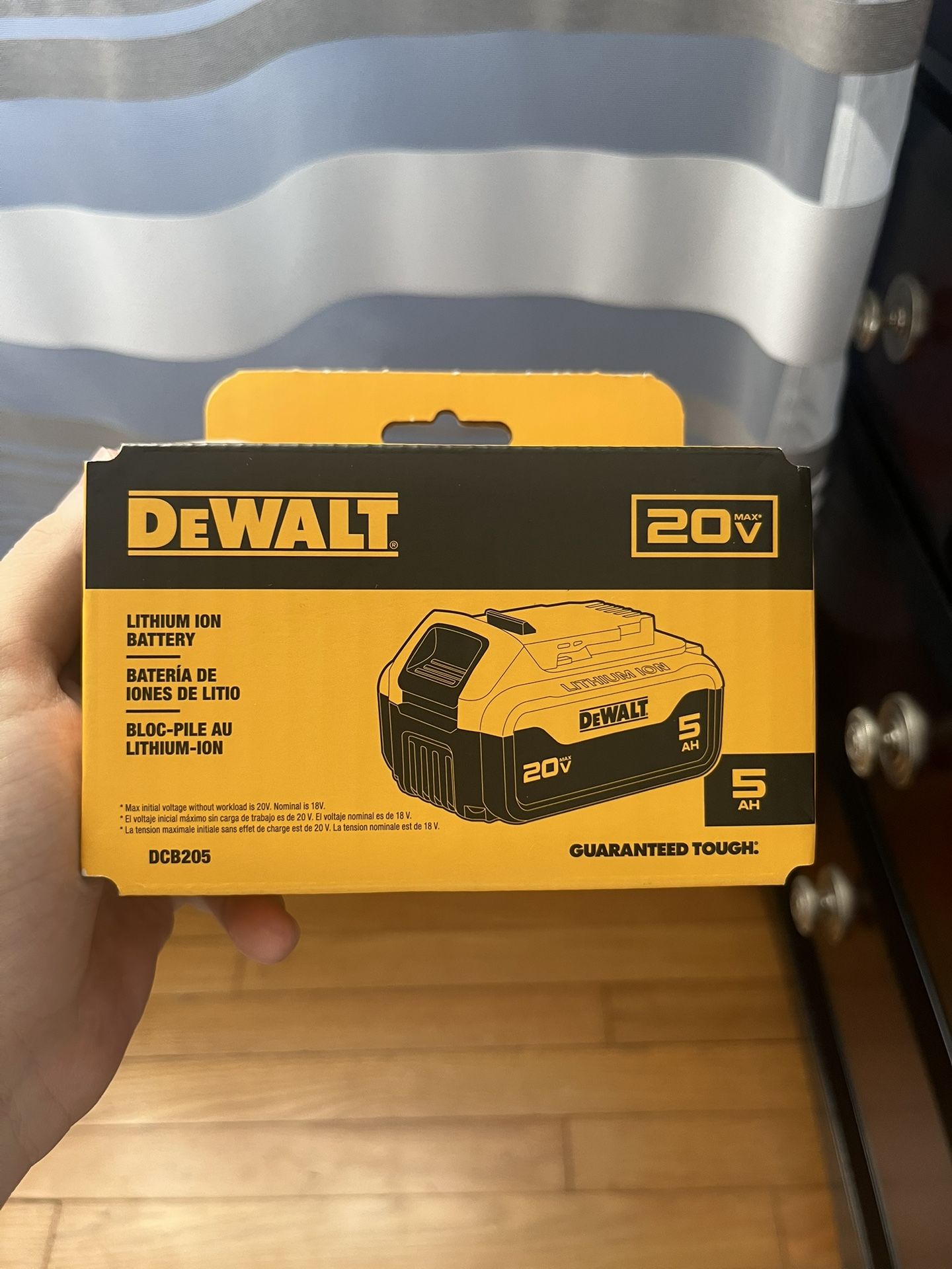 DeWALT 20V 5AH Batteries