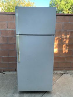 GE Top Freezer Refrigerator