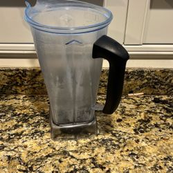 Vita Mix Vitamix 64 Oz Pitcher Container with Wet Blade  NO LID
