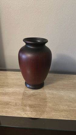 Red Vase/Burgundy