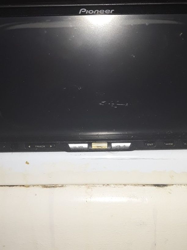 Pioneer Touch Screen Head Unit