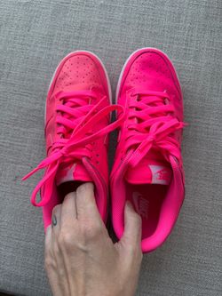 Nike Dunk Low Hot Pink Sneakers