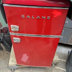 Galanz mini fridge