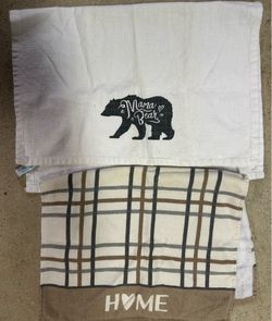 Mama bear and home towels set