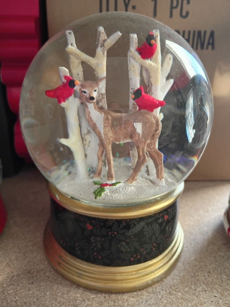 Deer & Cardinal Snow Globe