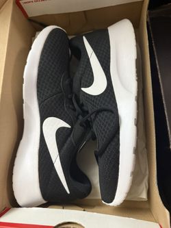 Nike $20 Size 9 New