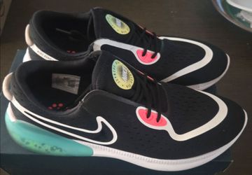 Nikes mens sz 13s