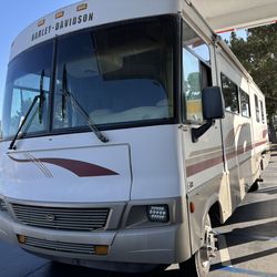 2002 Winnebago Industries 35U ford 2-slide