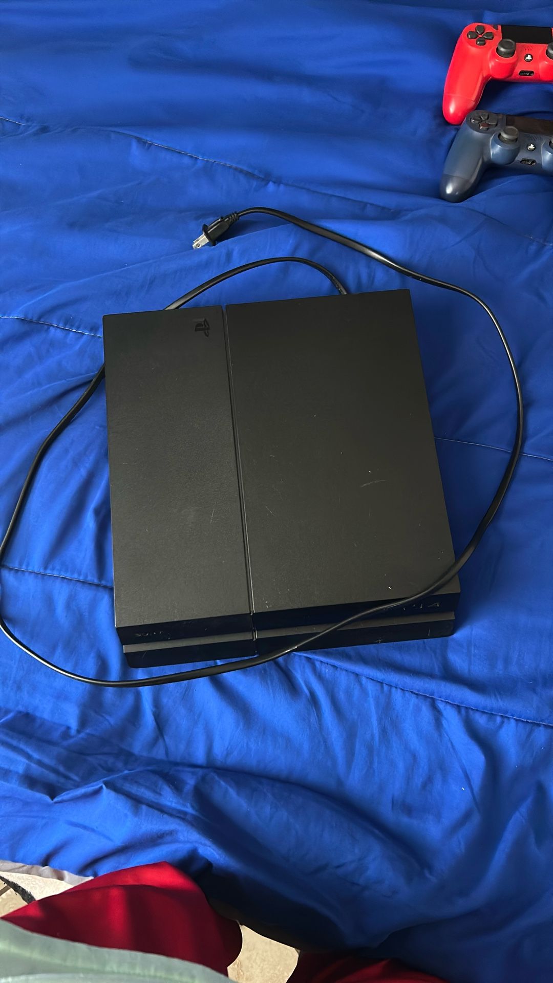 PS4 System, Charger And Remote