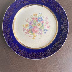 Fine China Dinner Plates - 23K Gold Rimmed
