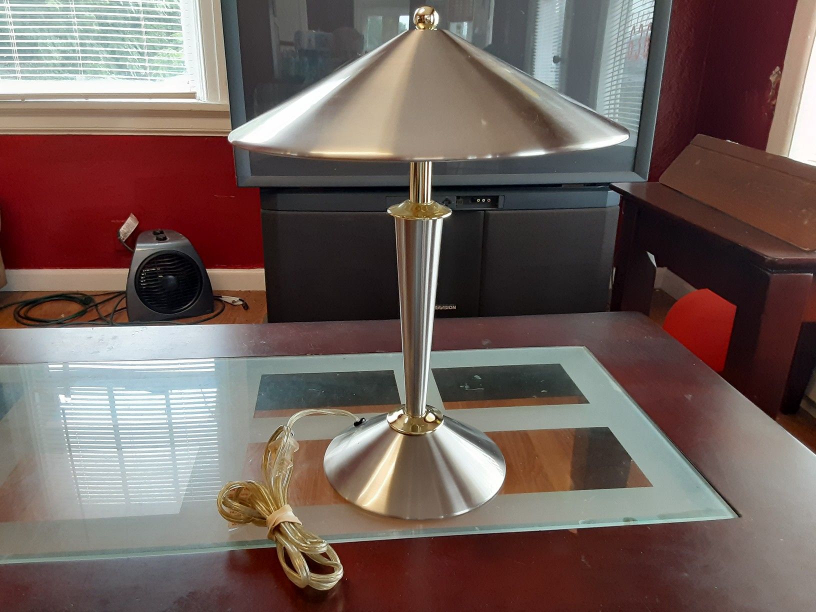 REALLY NICE LOOKING LAMP