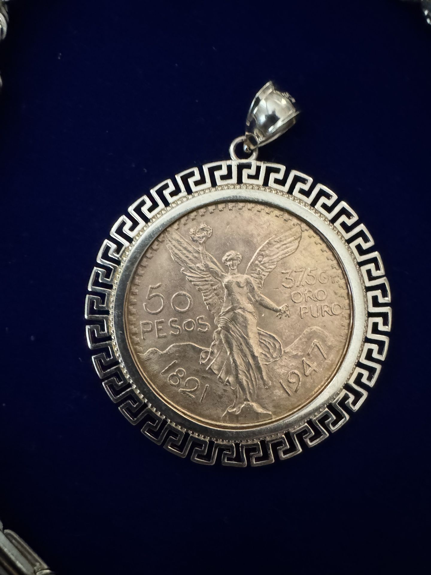 Centenario Pendent 22k Gold 1947