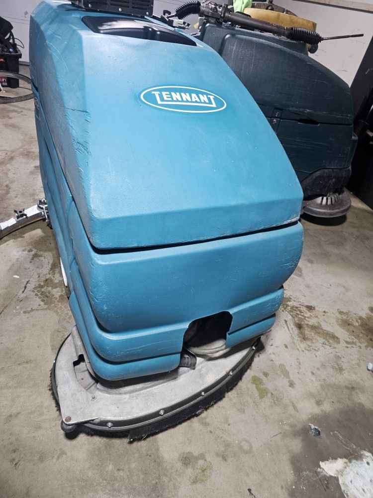 Floor Scrubber Tennant 5680