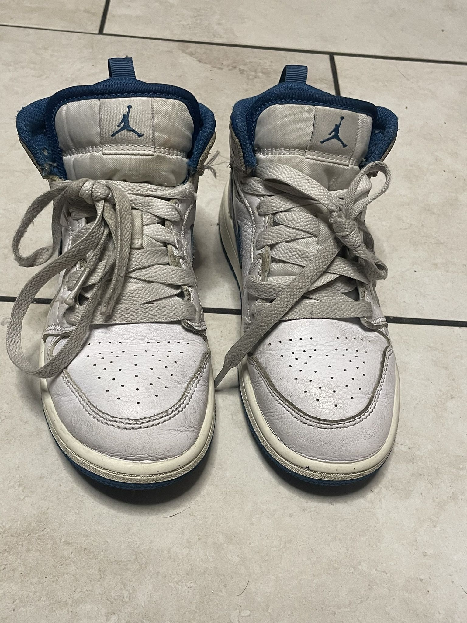 Jordan 1 Mid Kids 13.5C – Like New – Worn Once – $65