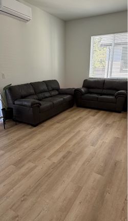 Couch set