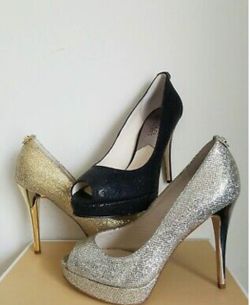 Stunning Metallic Silver Glitter Platform Peep-Toe Pumps