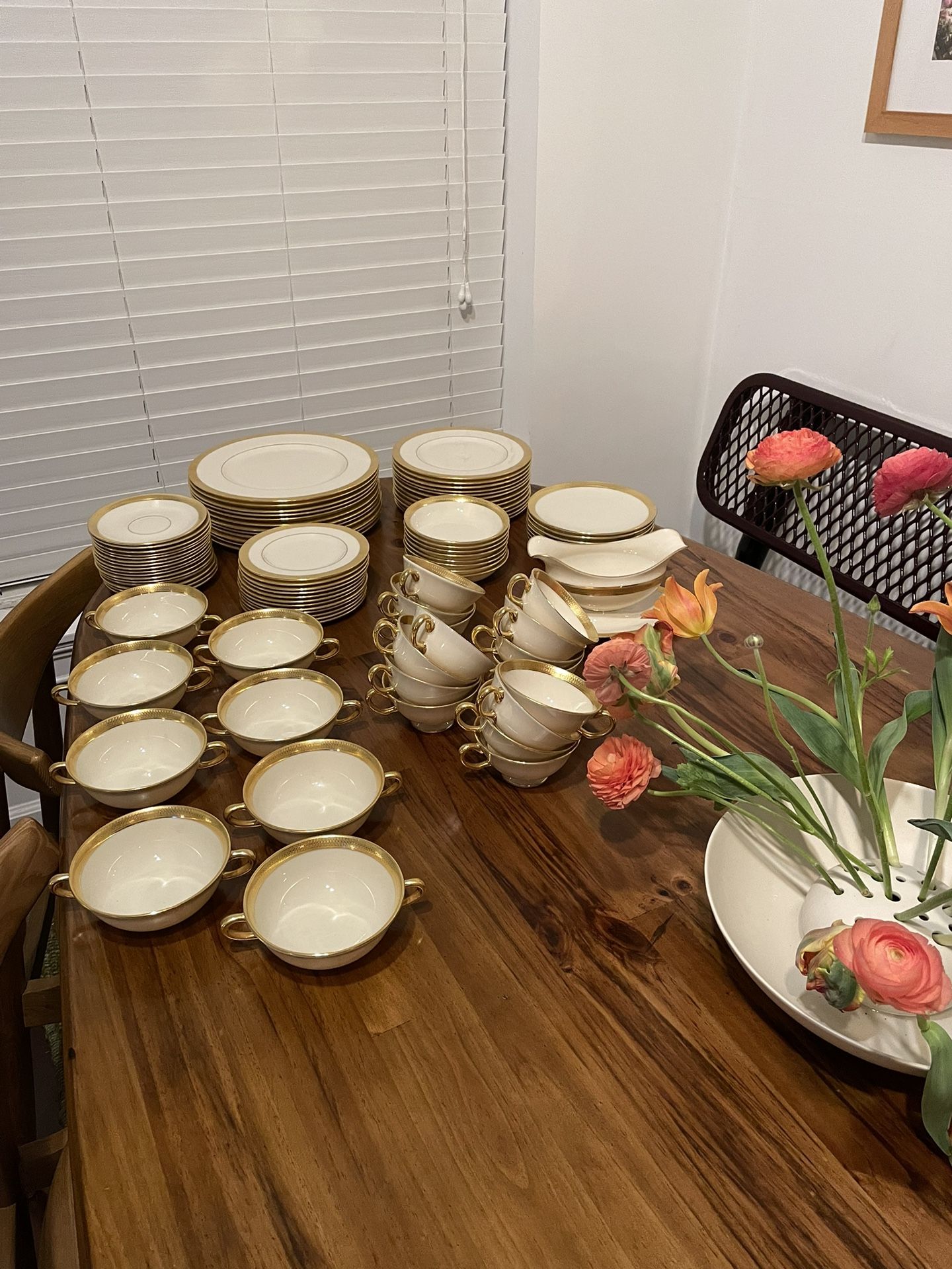 Lenox Lowell (Gold Backstamp) P-67 Fine China Set (90 pieces)