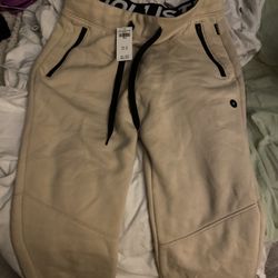 Hollister’s Men’s Joggers