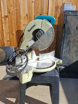 Makita compound miter saw LS1040
