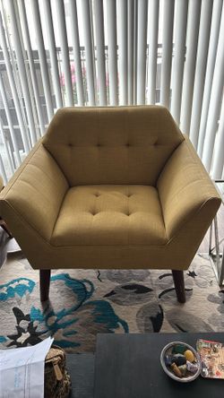 Accent chair