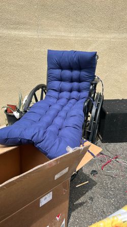 2 Church is Chair Cushion Material Polyester 