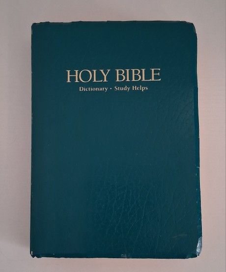 HOLY BIBLE King James Version Dictionary Study Helps Red Letter Holman 1979