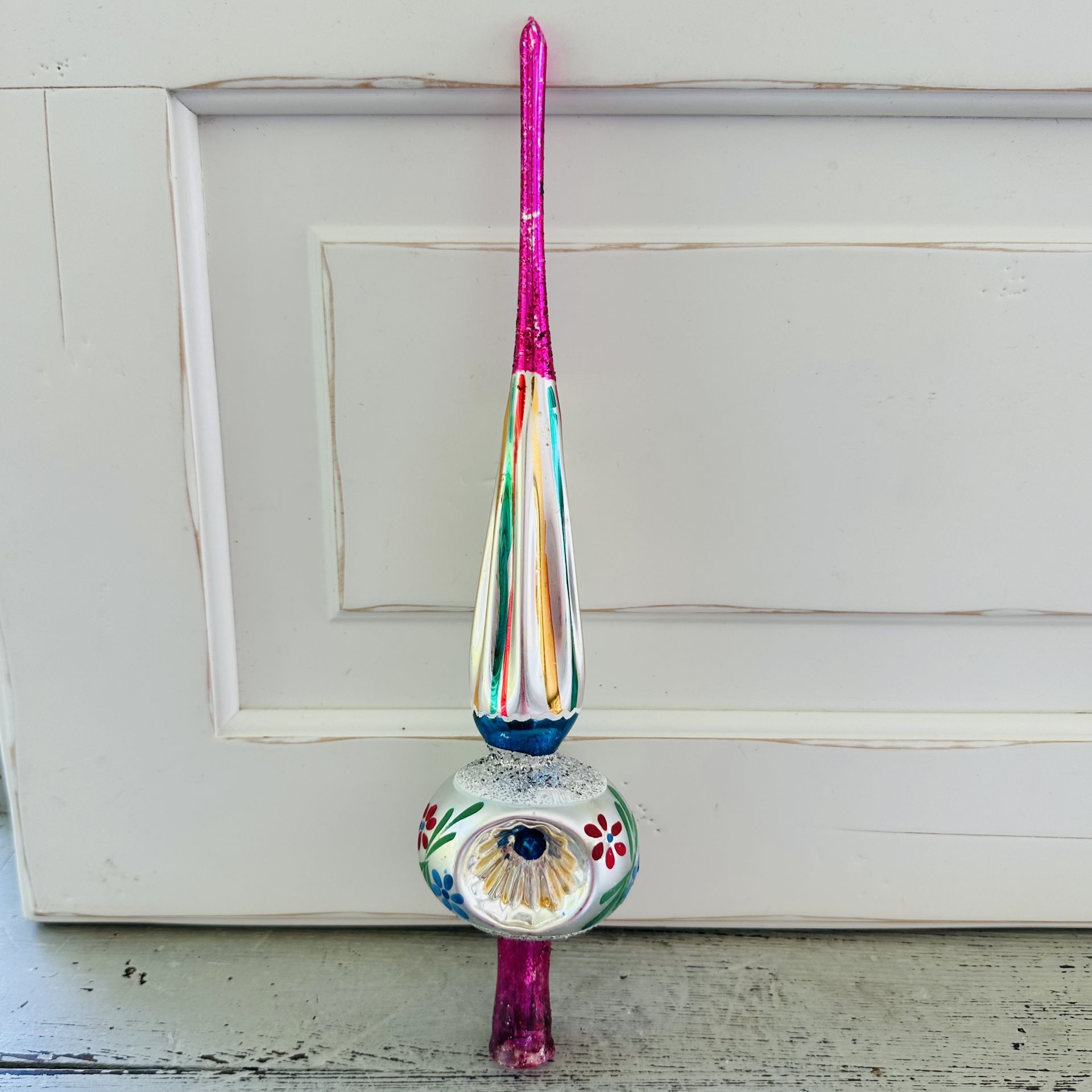 Vintage handblown glass triple indent Christmas tree topper 11” tall . Mica https://offerup.com/redirect/?o=Z2xpdHRlci5ubw== chips cracks or repairs. 