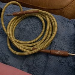 Fender guitar instrument cable / cord