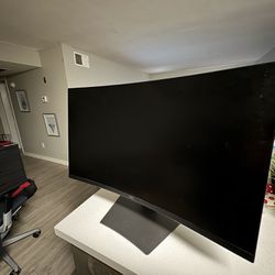 Dell 32in Curved Monitor