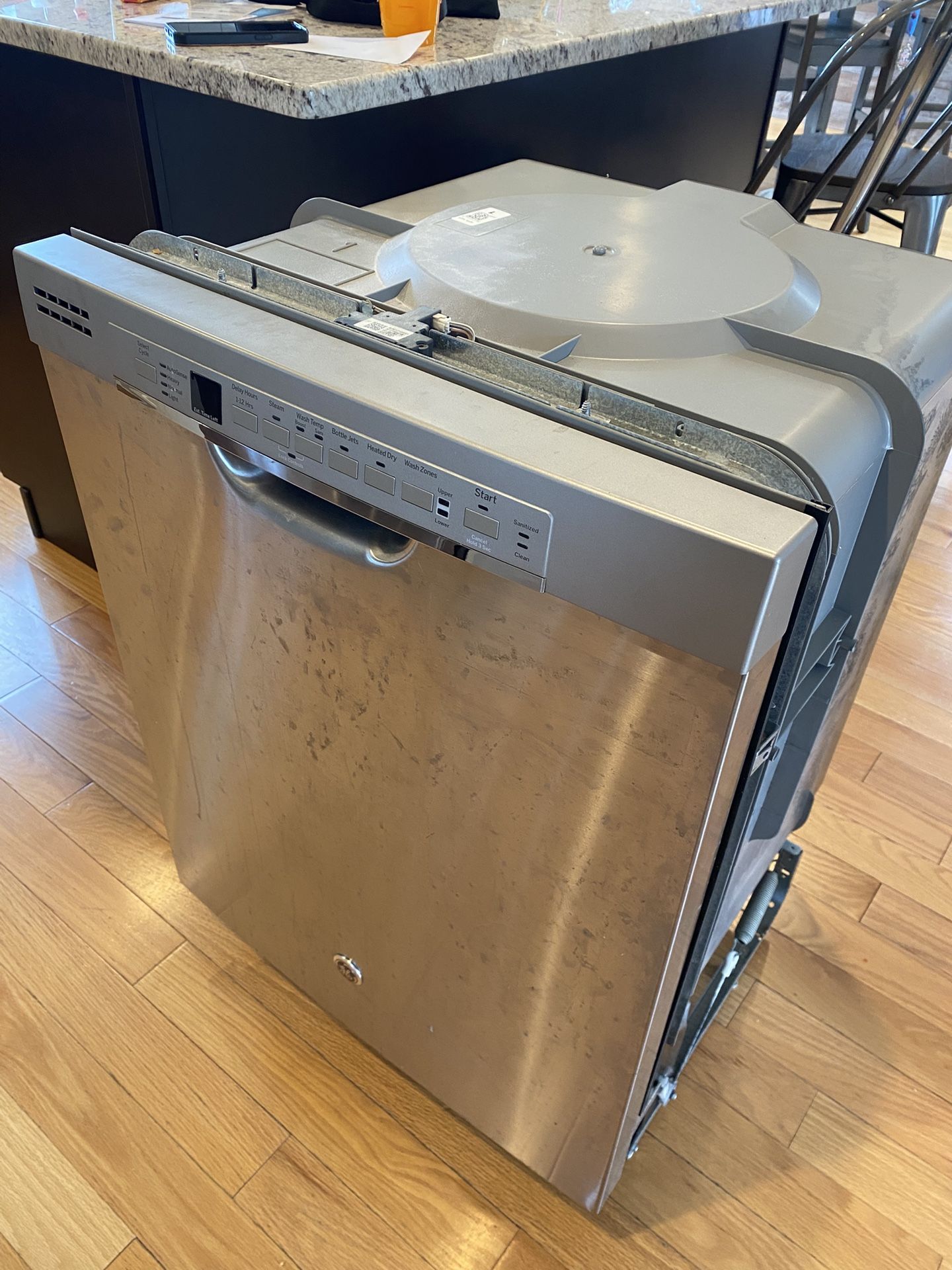 Free Dishwasher. Not Working.