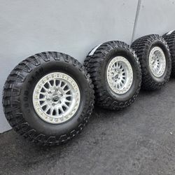 17" KMC rims w- 35x12.50R17 Goodyear MT Tires 