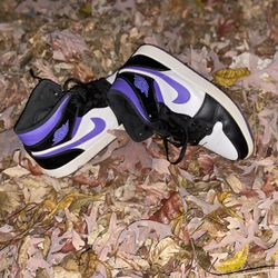 Jordan 1s Mid SE Purple