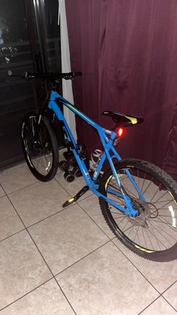 Gt aggressor pro mountain bike disc brakes