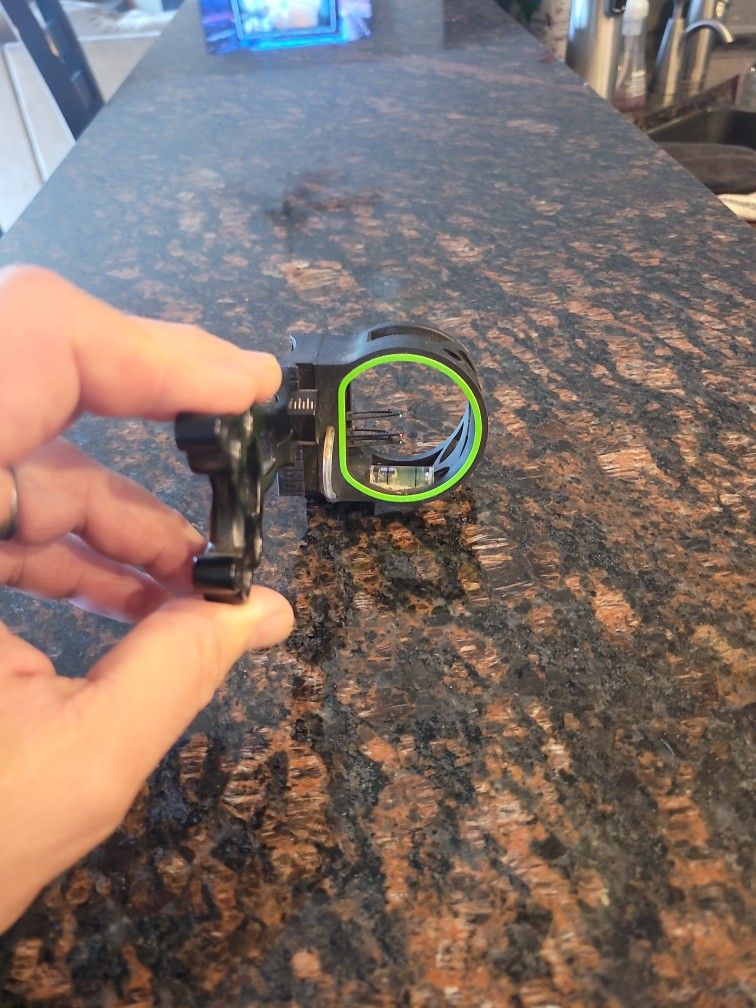 Left-handed Trophy Taker 3-pin Fiber Optic Bow Sight