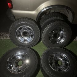 FORD stock Wheels And Tires