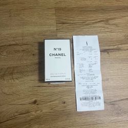 CHANEL N°19 Eau de Parfum Spray 100ml / 3.4 fl oz Women's Fragrance