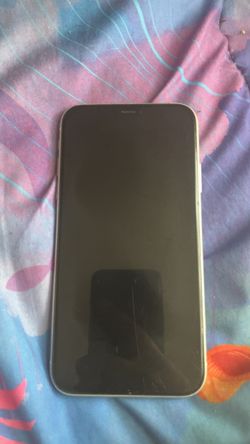 iPhone 11 64GB – Cricket – Good Condition – $75