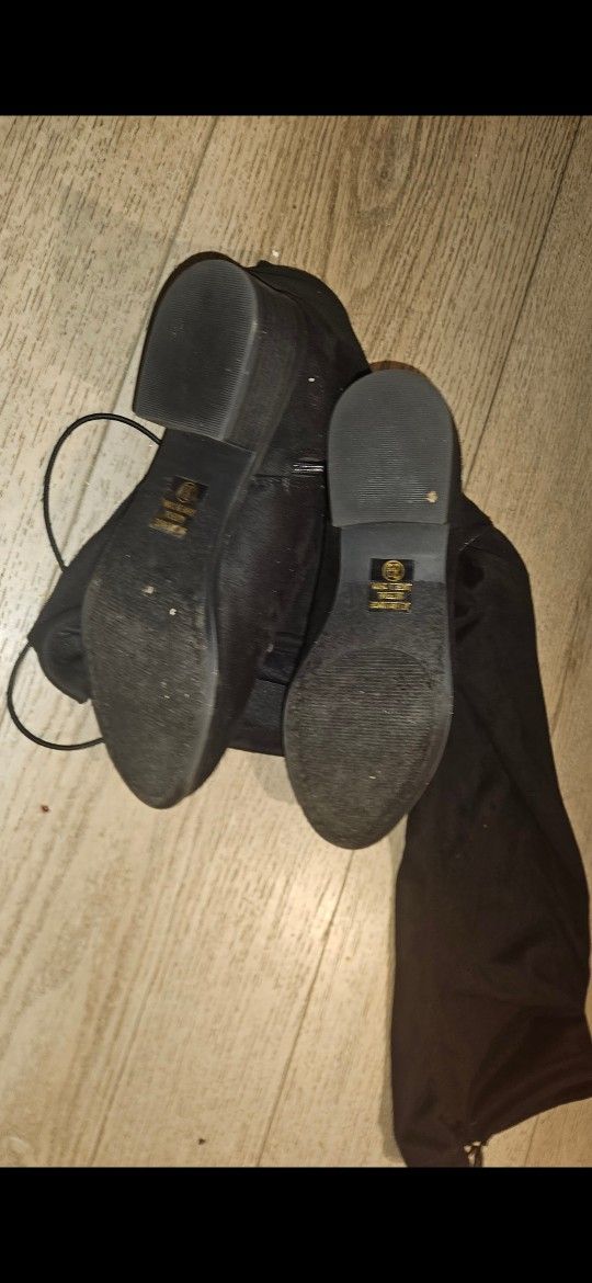 Boots size eight and a half