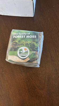 Dried family moss Pick up only