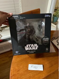 Star Wars Darth Malgus diamond selects statue
