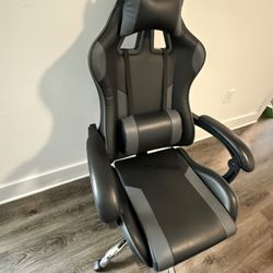 X30 Gaming Chair Racing Office Ergonomic Computer Chair with Reclining Back and Slide-Out Footrest in LeatherSoft
