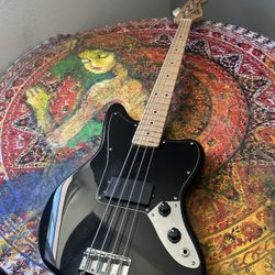 Squier Jaguar Bass