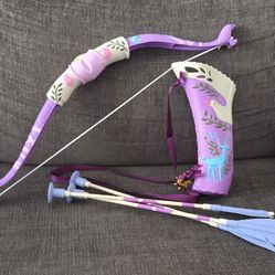 Repunzel THEME - Bow & Arrow Set