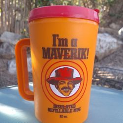  Awesome Vintage 52 Oz  JUMBO Maverick Insulated Refillable Super- Mug! 9" 