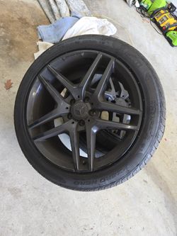 Set of 4 Mercedes Alloy AMG OEM wheels PAINTED (BLACK) w Tires.