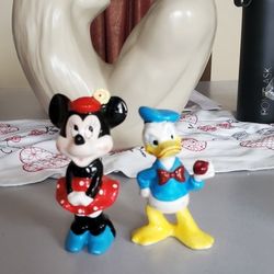 Porcelain Disney Japanese 1950s-70s Figurines Minnie and Donald Duck